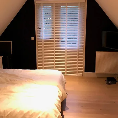 Cozy Villa In De Koog Amidst The Forest